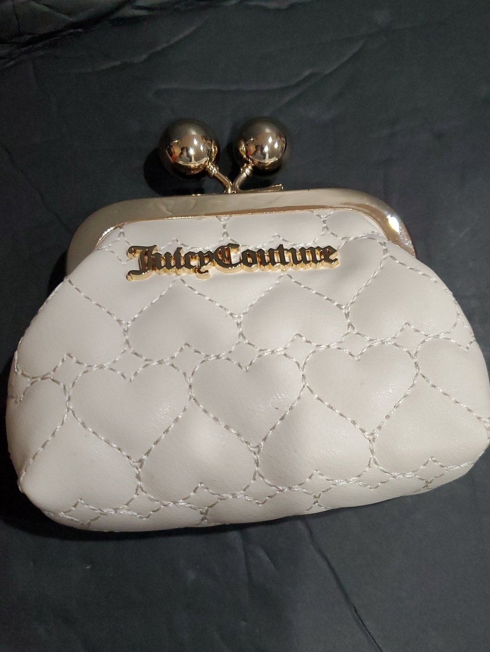 Juicy Couture cream puffy quilted heart print kisslock mini micro coin purse NEW